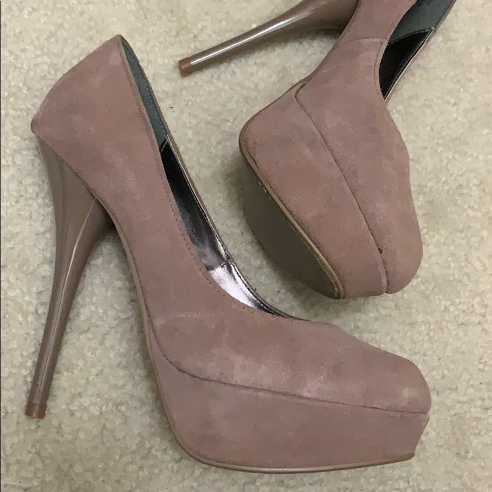Steve Madden blush pumps